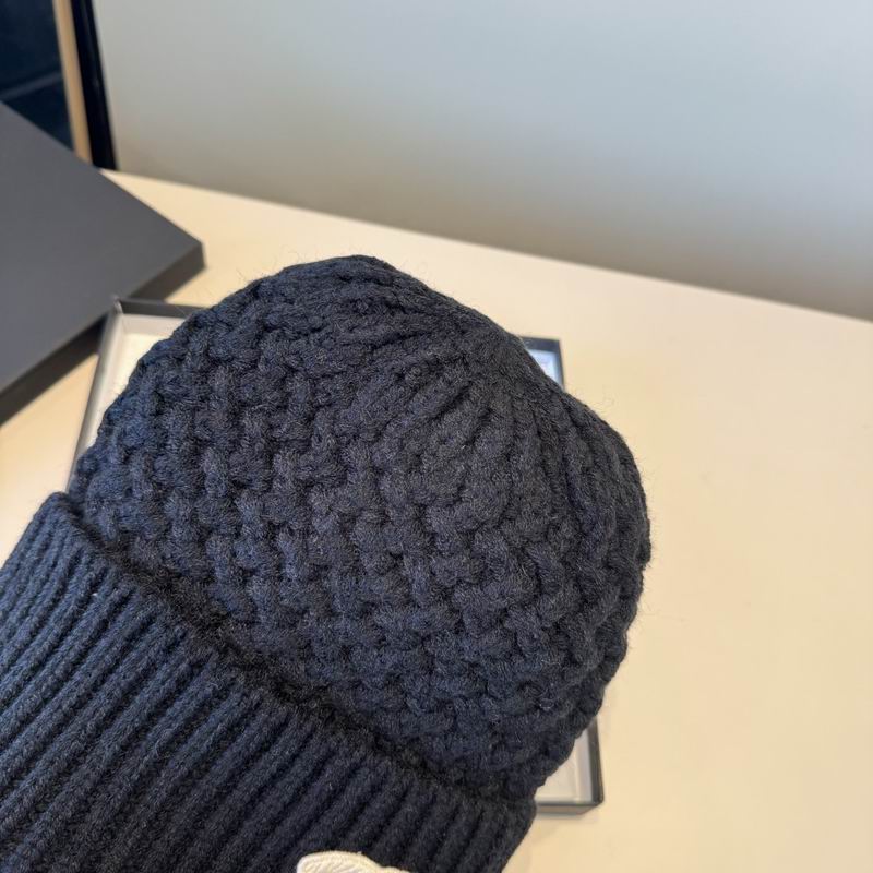 Chanel hat (2675)