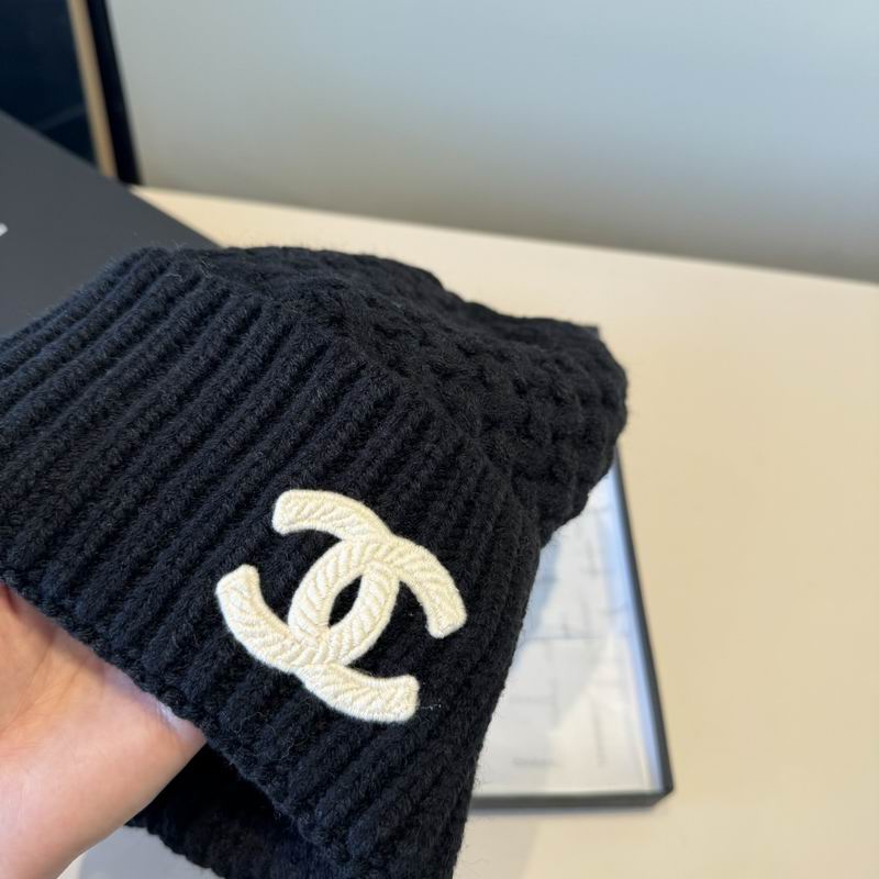 Chanel hat (2676)