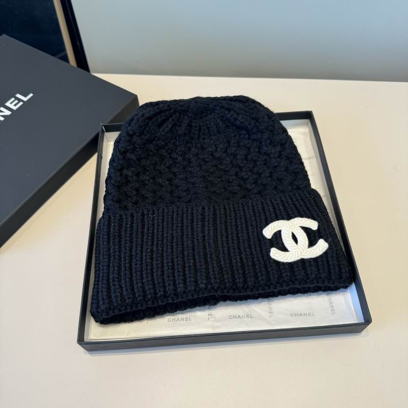 Chanel hat (2677)