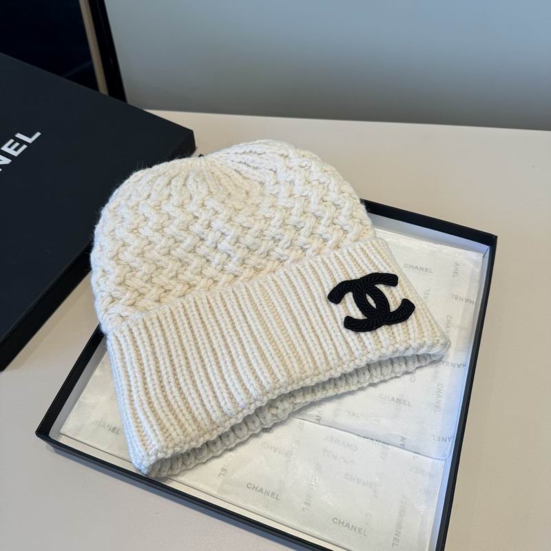 Chanel hat (2684)