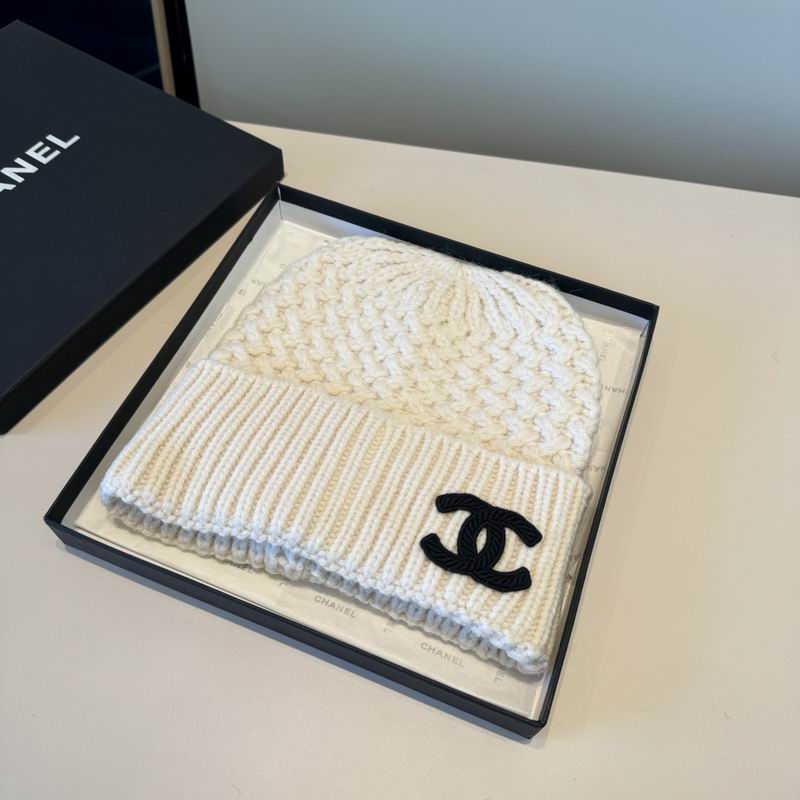 Chanel hat (2686)