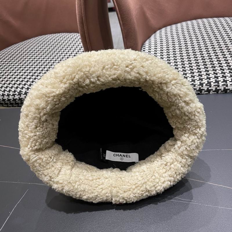 Chanel hat (516)
