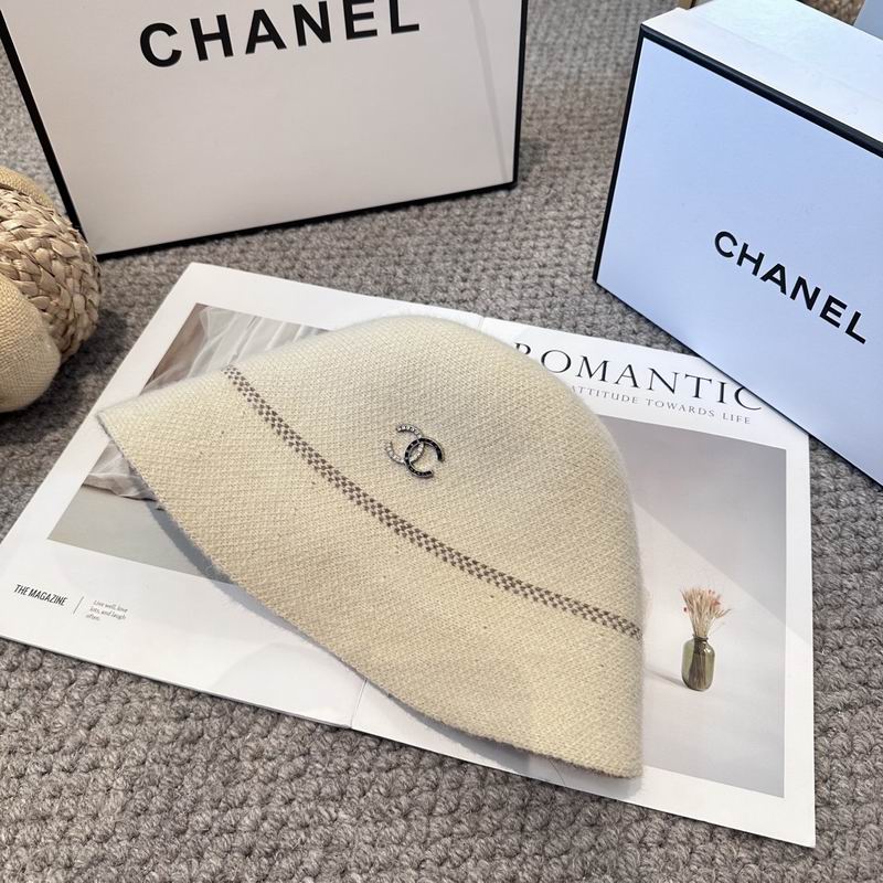 Chanel hat (957)