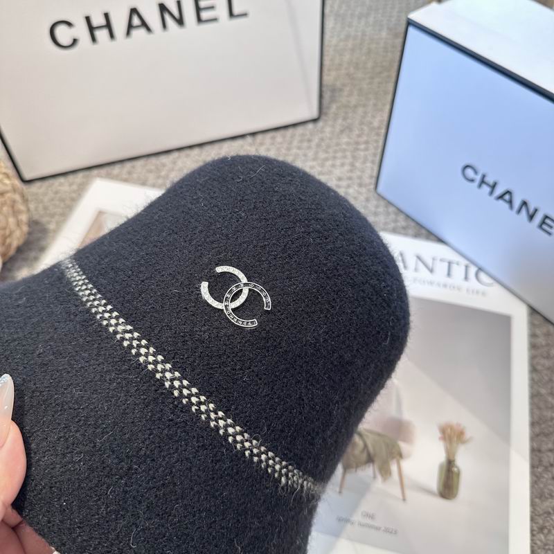 Chanel hat (974)