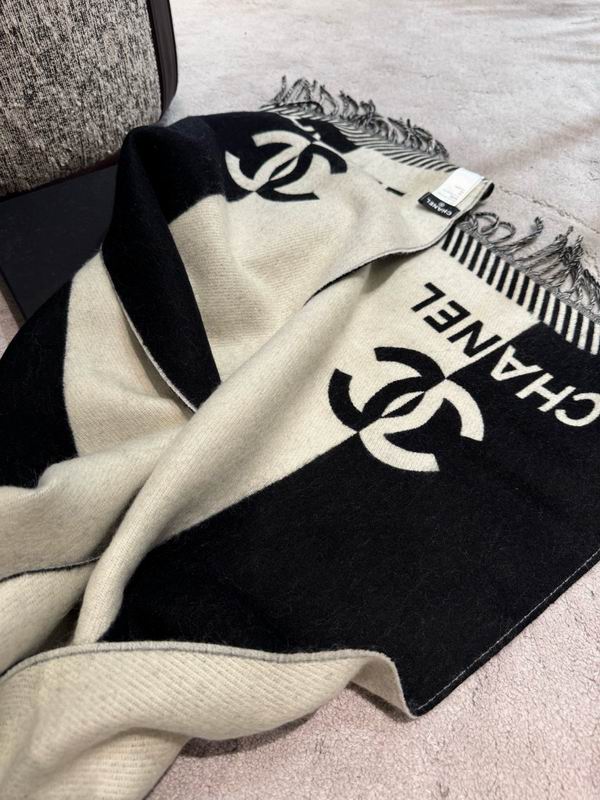 Chanel scarf 184X34cm E22 (1)