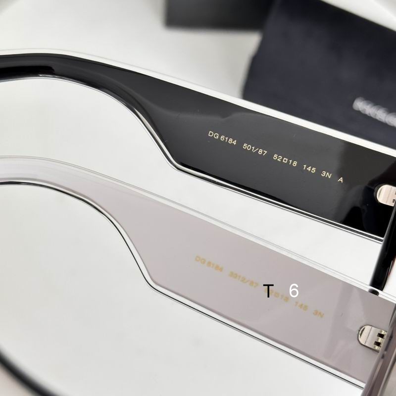 DG DG61 52 18-145 e06