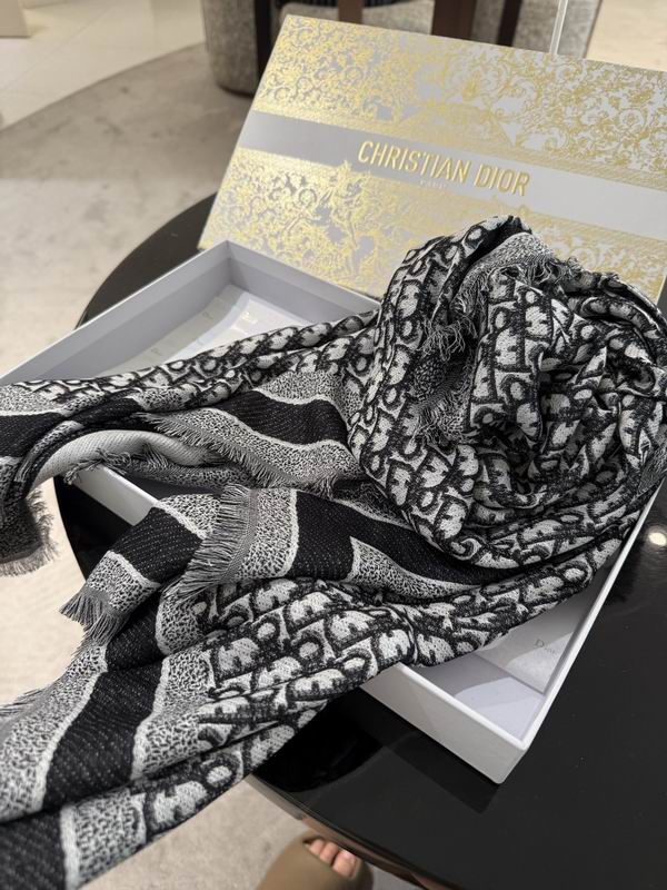 Dior Scarf 140X140cm 57%羊毛43%真丝 E07 (10)