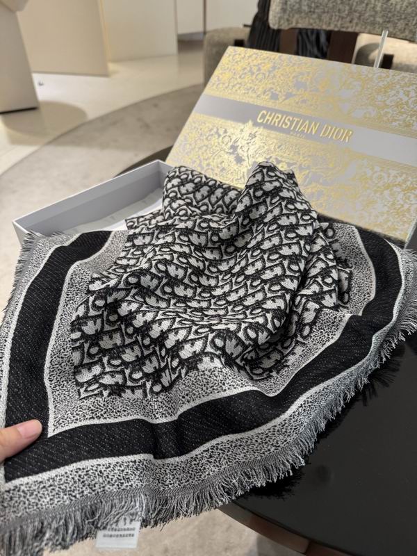 Dior Scarf 140X140cm 57%羊毛43%真丝 E07 (13)