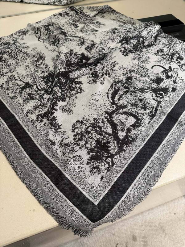 Dior Scarf 140X140cm 57%羊毛43%真丝 E07 (21)