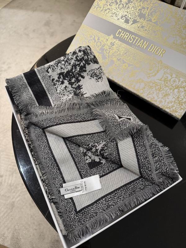 Dior Scarf 140X140cm 57%羊毛43%真丝 E07 (22)