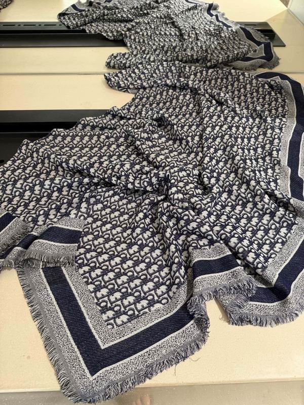 Dior Scarf 140X140cm 57%羊毛43%真丝 E07 (4)
