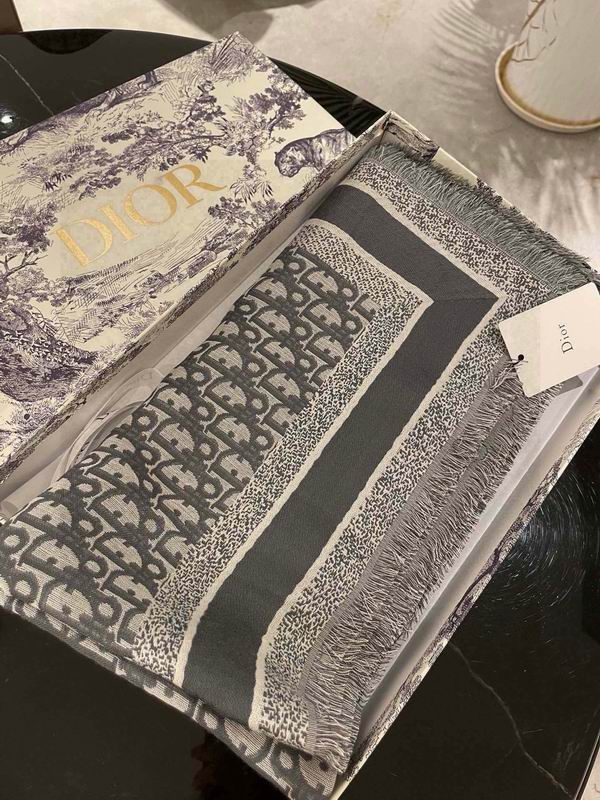 Dior Scarf 140X140cm 57%羊毛43%真丝 E67 (16)