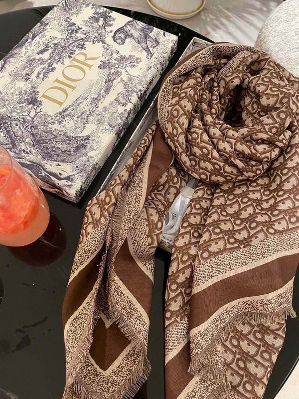 Dior Scarf 140X140cm 57%羊毛43%真丝 E67 (21)