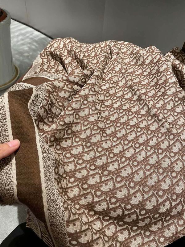 Dior Scarf 140X140cm 57%羊毛43%真丝 E67 (22)