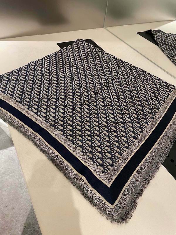 Dior Scarf 140X140cm 57%羊毛43%真丝 E67 (4)
