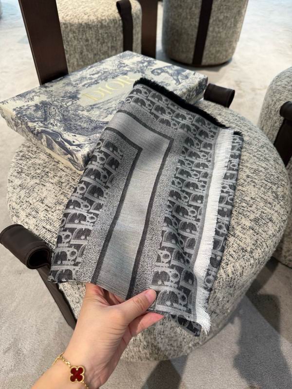 Dior Scarf 140X140cm E49 (70)