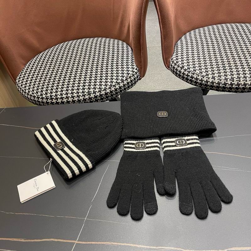 Dior Scarf Hat Gloves  (370)
