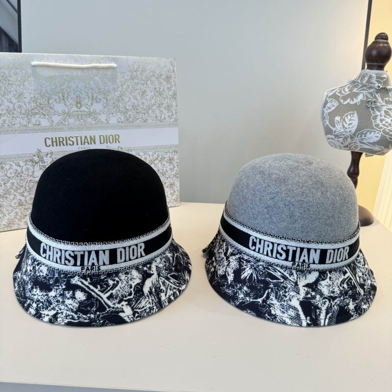Dior Top Hat (126)