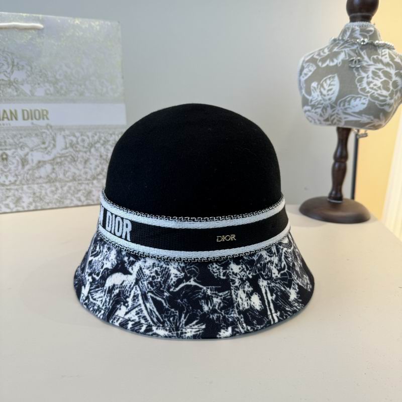 Dior Top Hat (145)