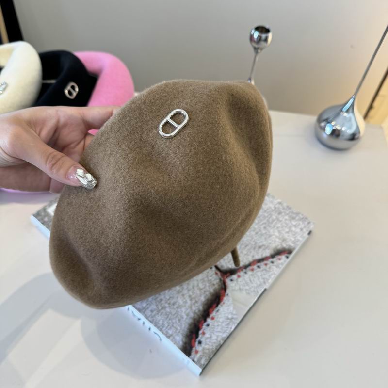 Dior beret (287)