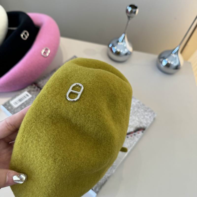 Dior beret (294)