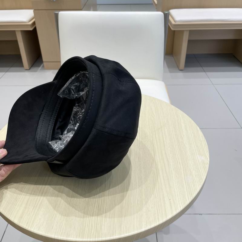 Dior cap (535)