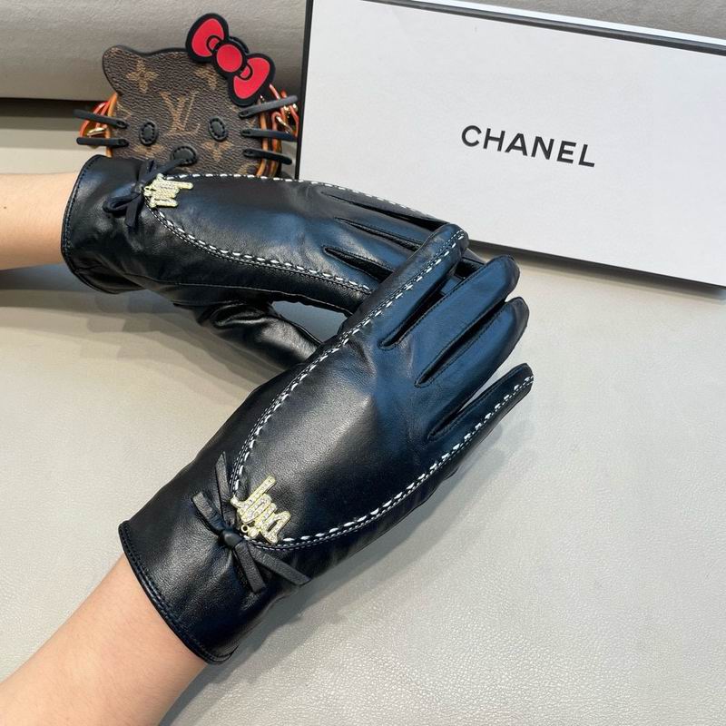 Dior gloves M L 121 (4)
