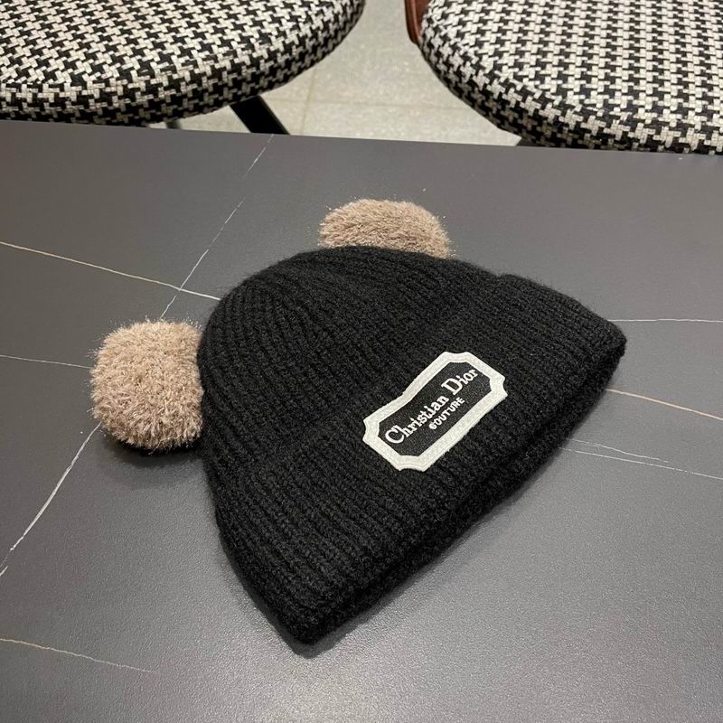 Dior hat (1500)