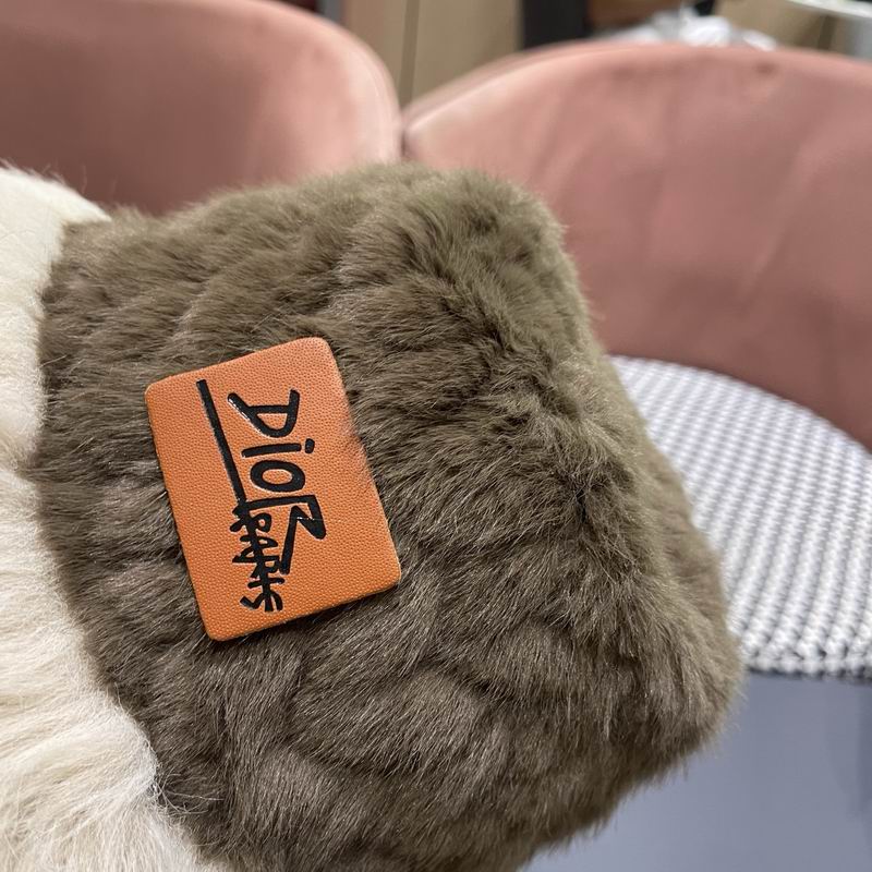 Dior hat (390)
