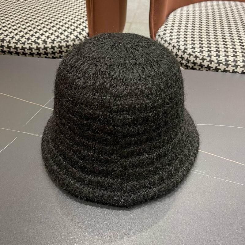 Dior hat (815)