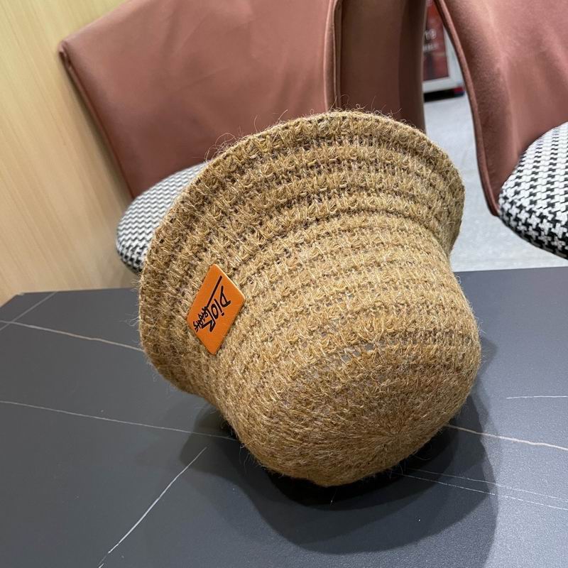Dior hat (822)