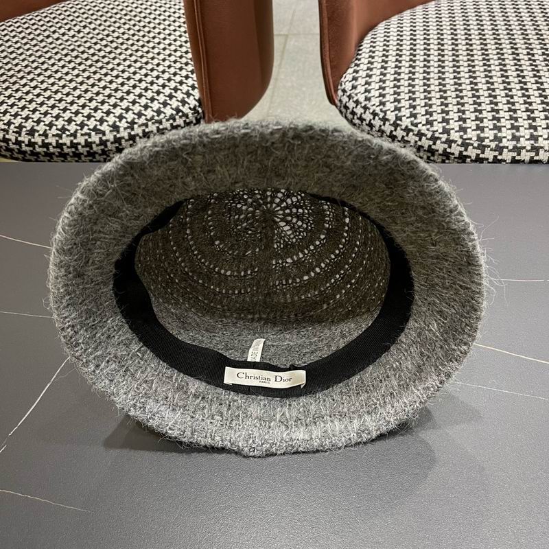 Dior hat (832)