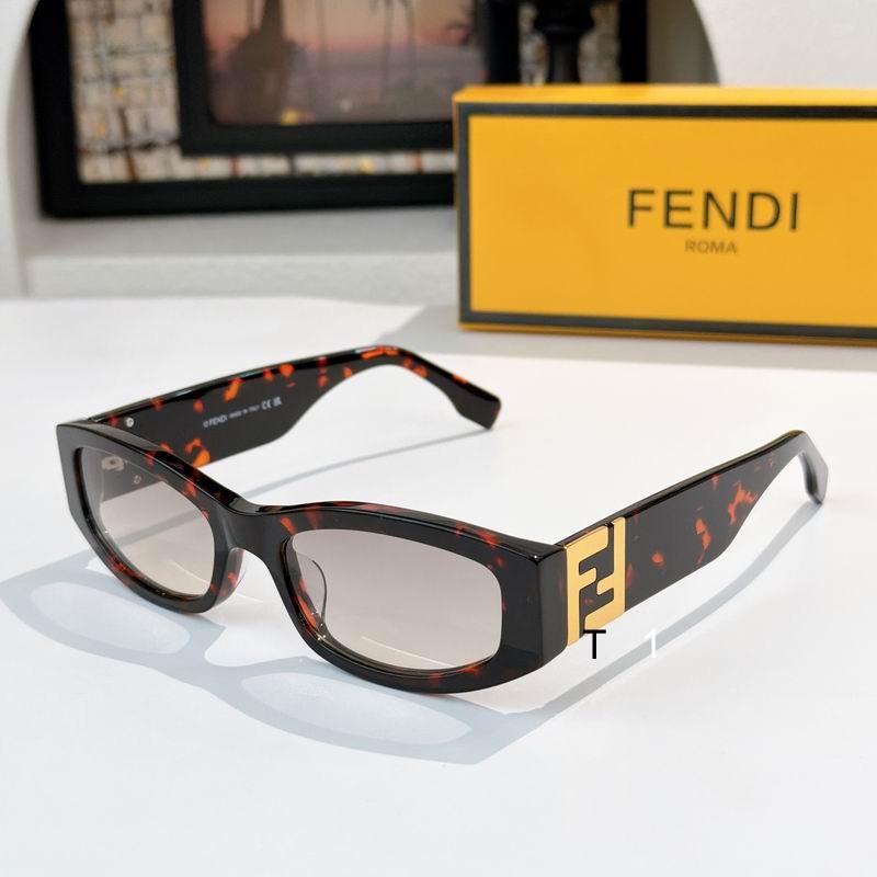 Fendi 1213 a05