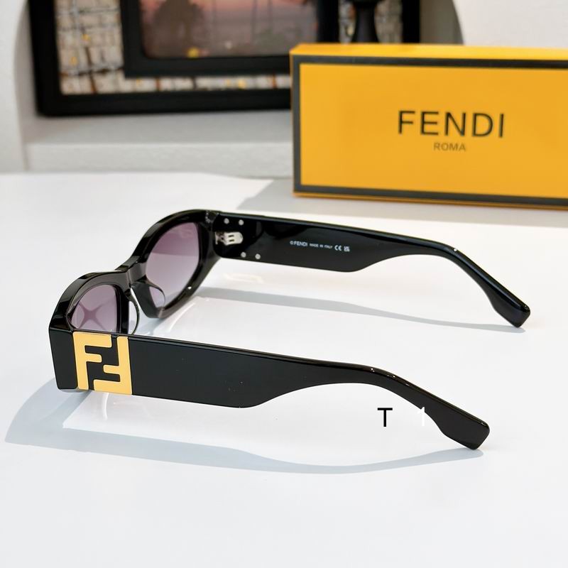 Fendi 1213 a07