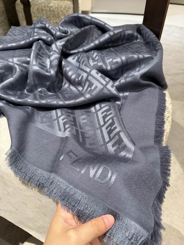 Fendi Scarf 140X140cm E29 (5)