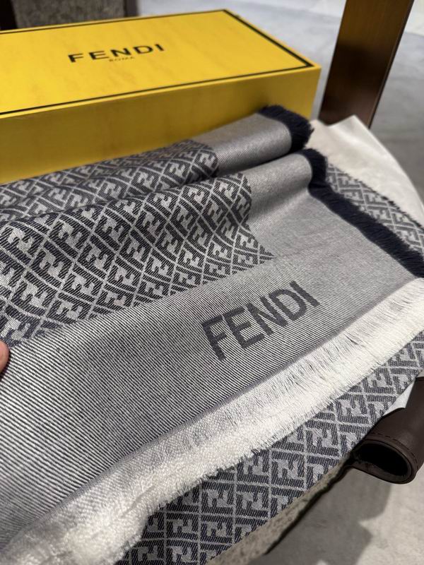 Fendi Scarf 140X140cm E41 (13)