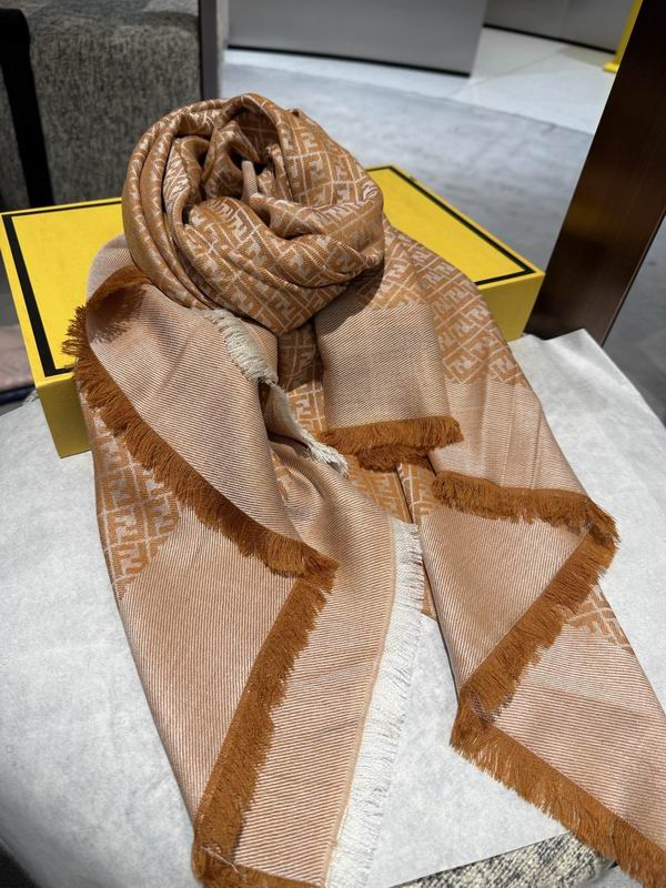 Fendi Scarf 140X140cm E41 (2)