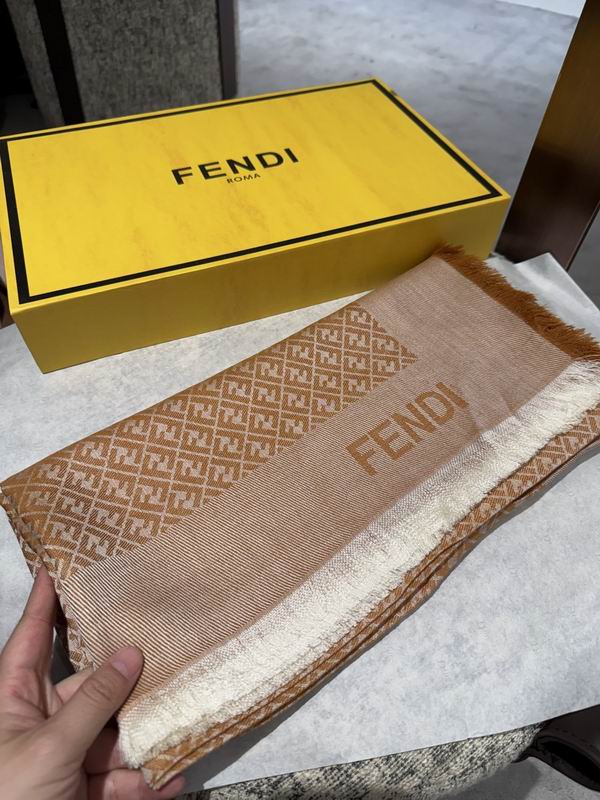 Fendi Scarf 140X140cm E41 (6)