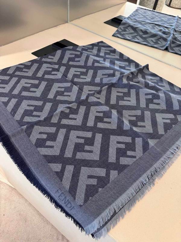 Fendi Scarf 140X140cm E55 (14)