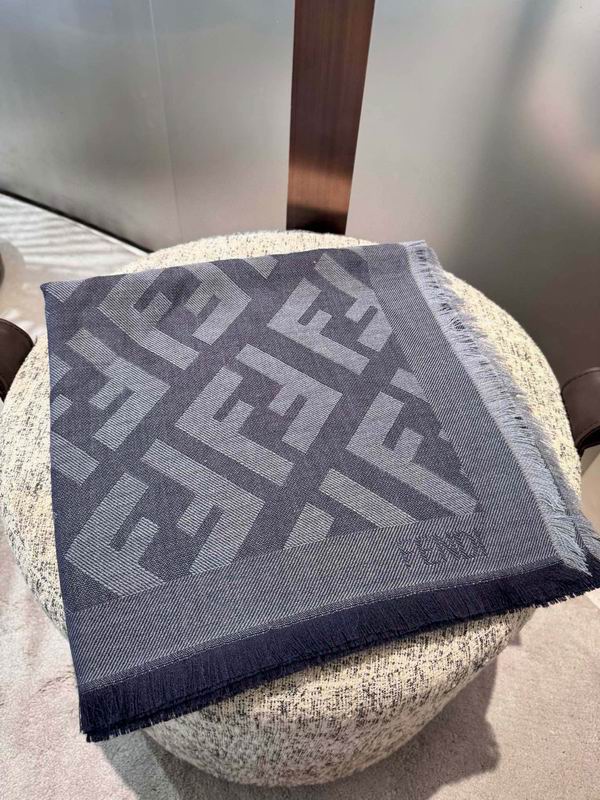 Fendi Scarf 140X140cm E55 (17)