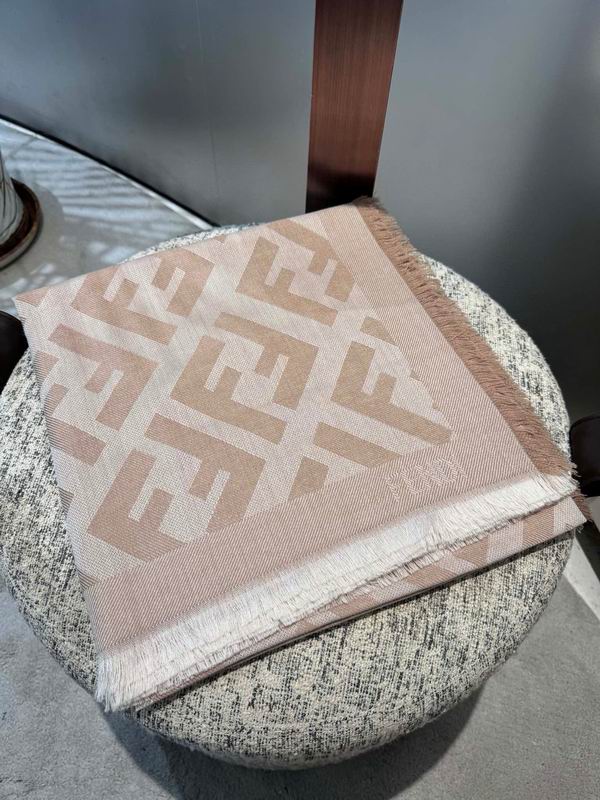 Fendi Scarf 140X140cm E55 (8)