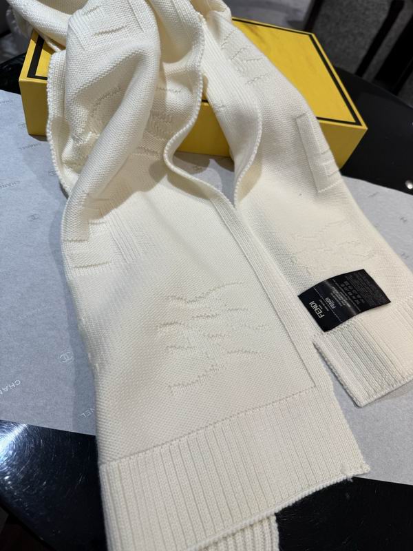 Fendi Scarf 33X180cm 100%羊绒 E106 (2)