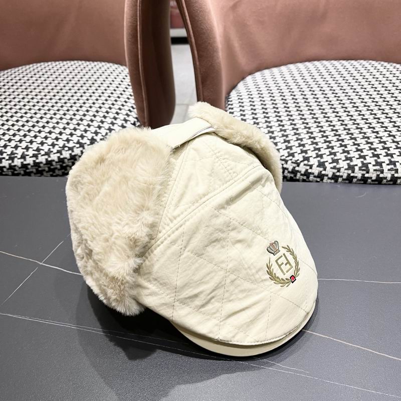 Fendi beret (34)