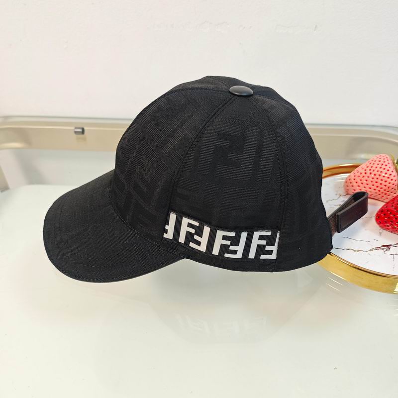 Fendi cap dx (544)