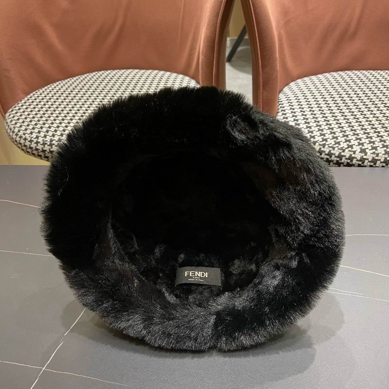 Fendi hat (1333)