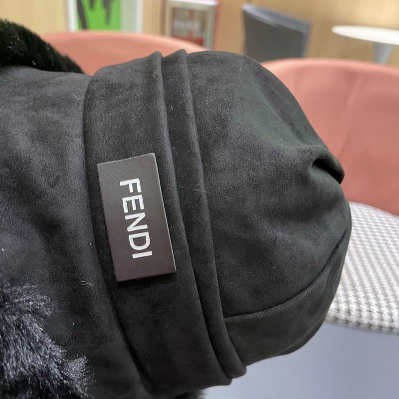 Fendi hat (1334)