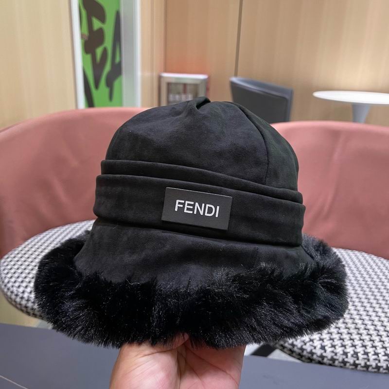 Fendi hat (1335)