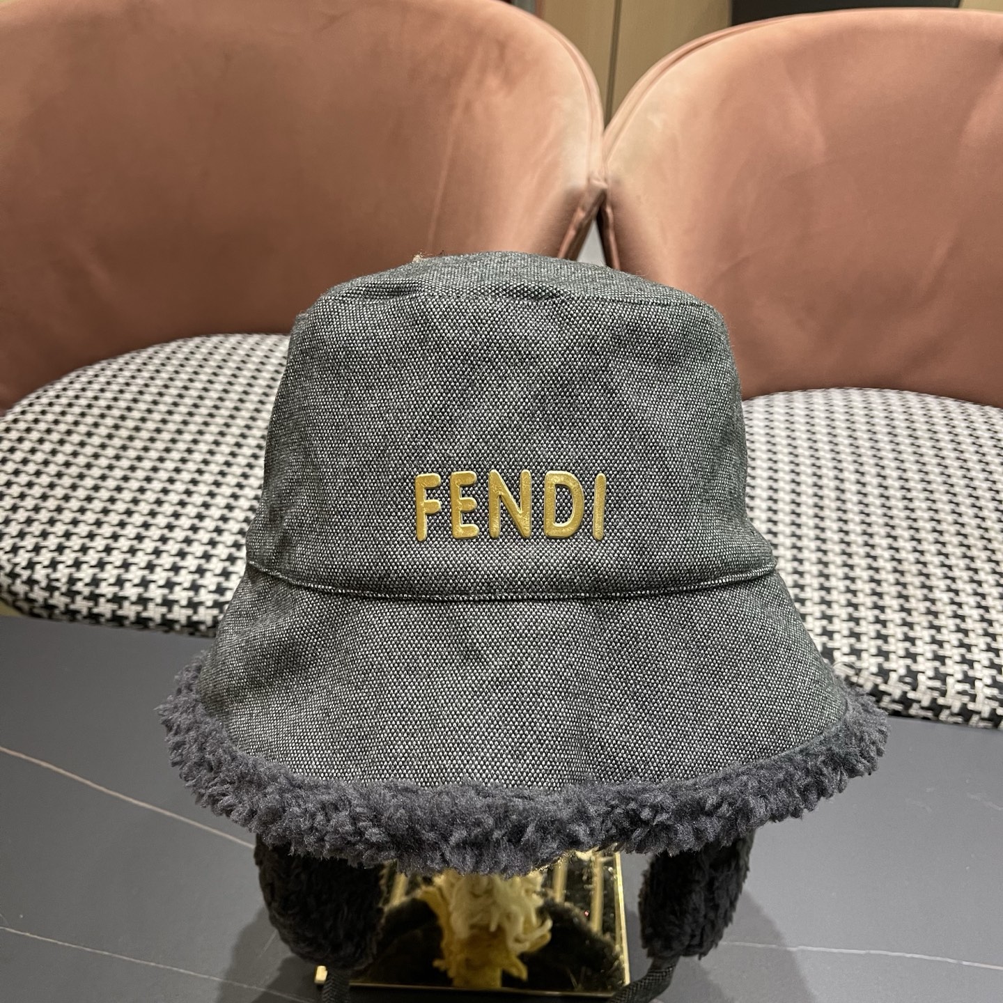 Fendi hat (486)