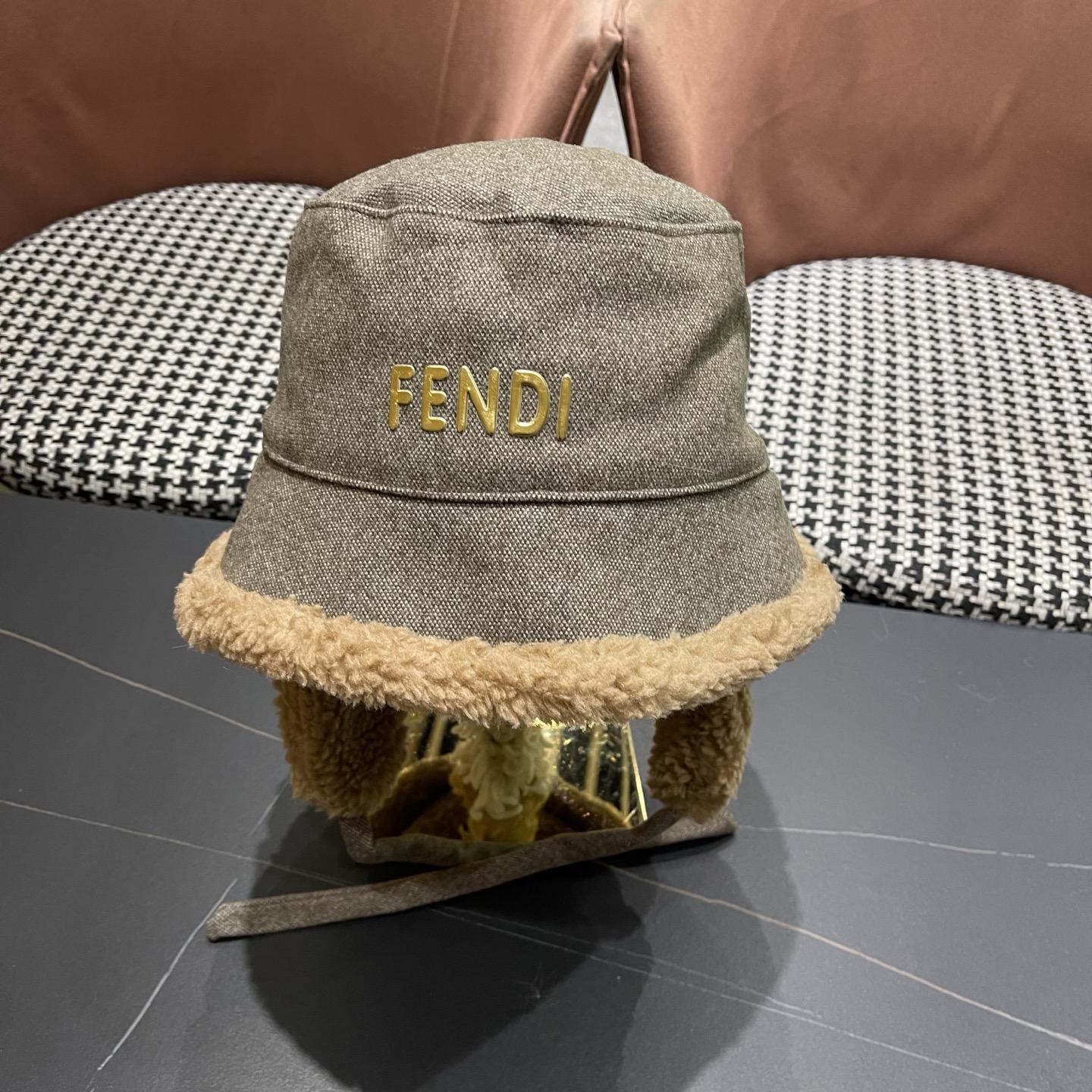 Fendi hat (499)