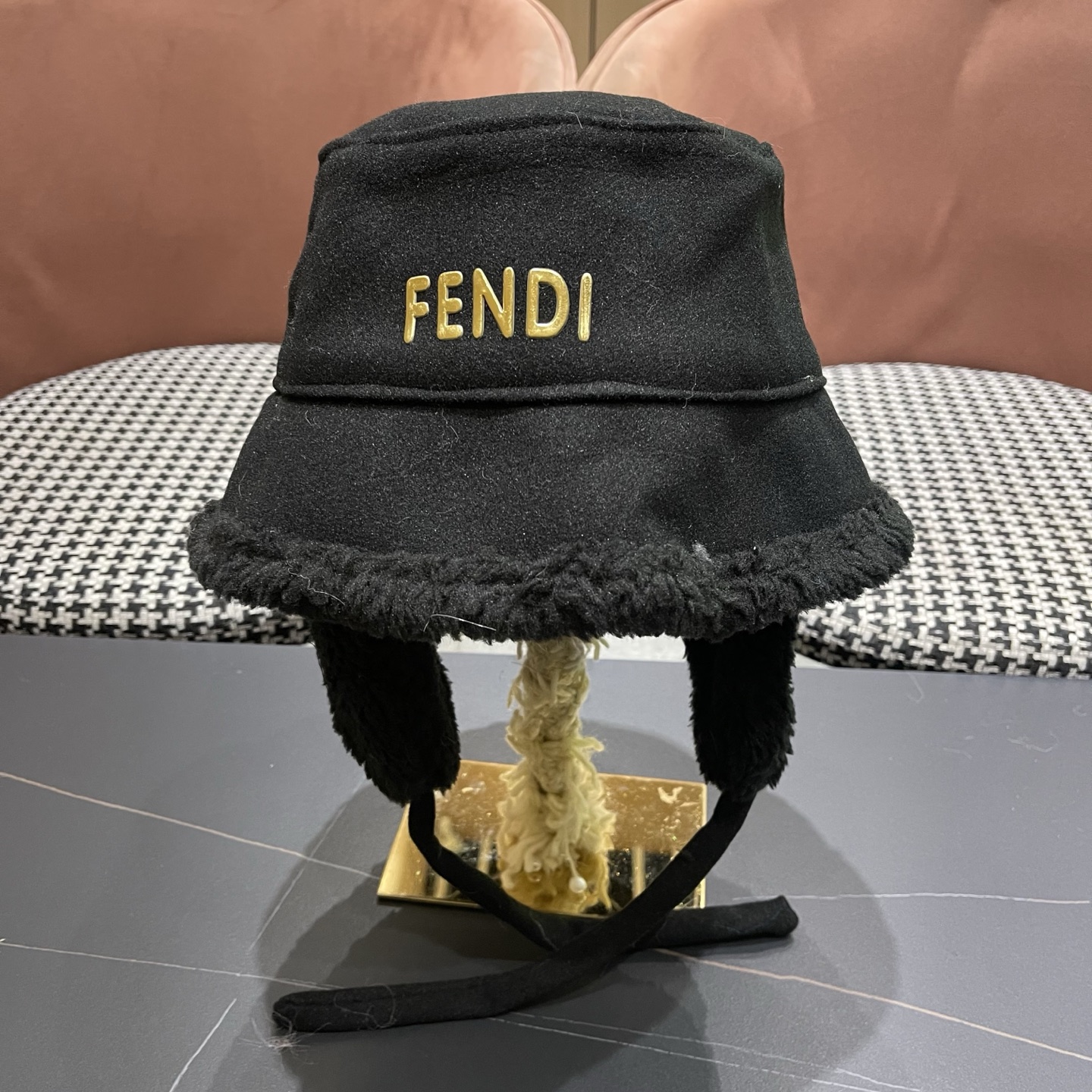 Fendi hat (512)